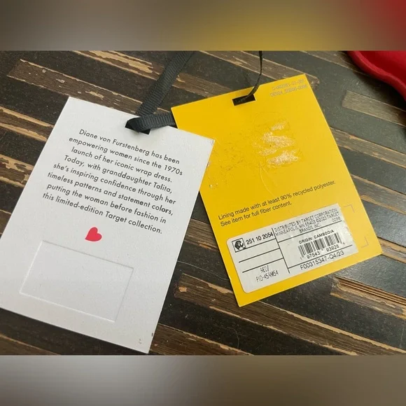 DVF Diane Von Furstenberg 👄 Lips keychain/bag charm/coin purse/lipstick holder - Picture 6 of 11